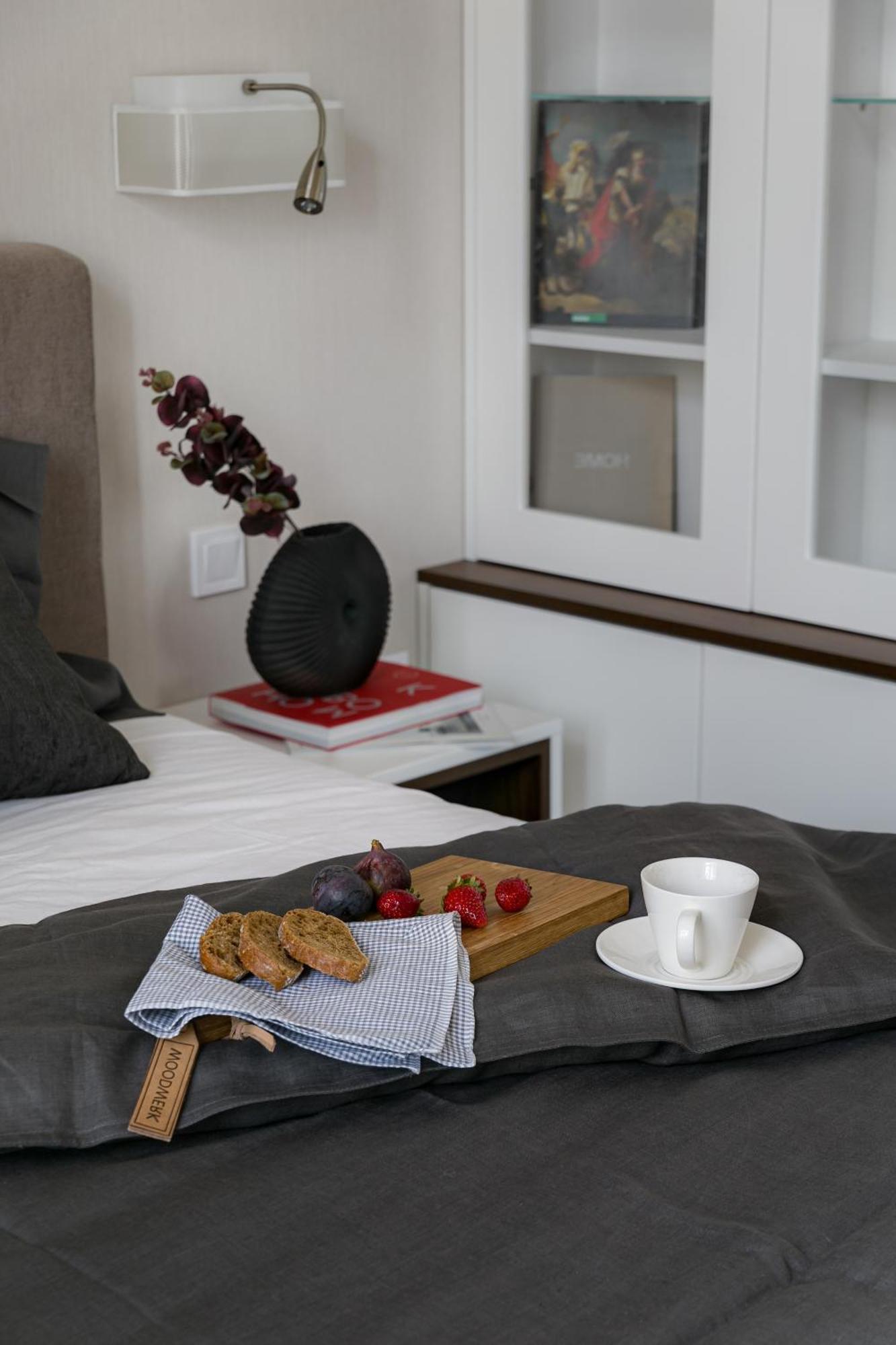 Hotel Luxurious *